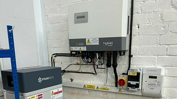 Solar PV and Battery Storage in Stapleton, Leicestershire example photo